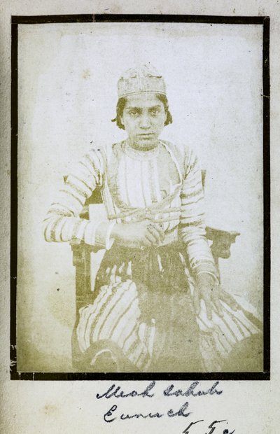 [Ritratto di] Meah Sahub, Eunuco, c.1856-57 (foto in bianco e nero) da Indian photographer