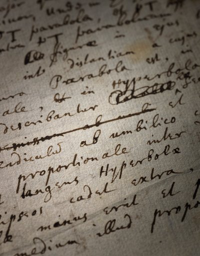 Due pagine di revisioni al Principia Mathematica da Isaac Newton