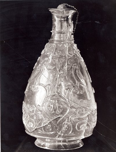 Brocca con uccelli dal Tesoro di Saint-Denis, periodo fatimide egiziano, fine X secolo da Islamic School