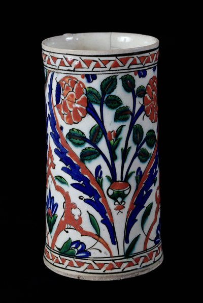 Vaso con decorazione floreale, Iznik da Islamic School
