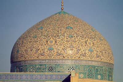 La cupola della Masjid-i-Sheikh Lutfallah, costruita da Shah Abbas I da Islamic School