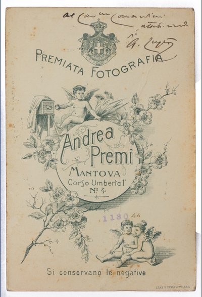 Retro della cartolina che ritrae il pittore Albano Lugli da Italian Photographer