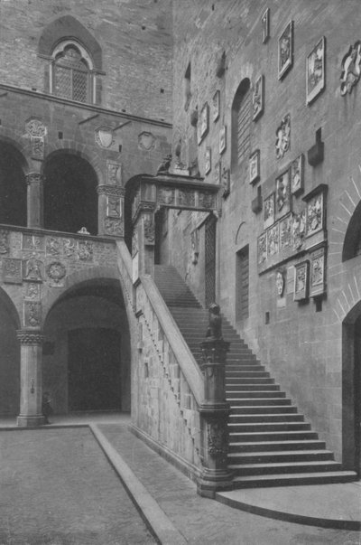Firenze, Cortile e Scala del Palazzo del Podestà da Italian Photographer