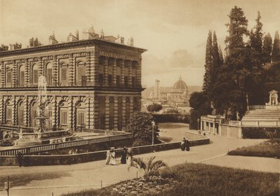 Firenze: Palazzo Pitti, Parte Posteriore da Italian Photographer