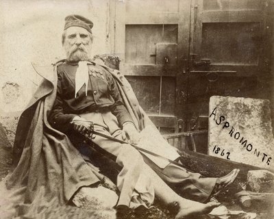 Giuseppe Garibaldi in Aspromonte, con la gamba ferita nel 1862 da Italian Photographer