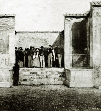 Giuseppe Garibaldi con Giuseppe Fiorelli in visita a Pompei da Italian Photographer