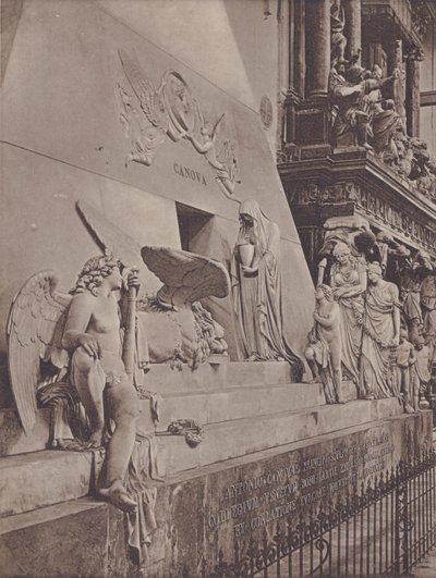 Monumento a Canova (foto in b/n) da Italian Photographer