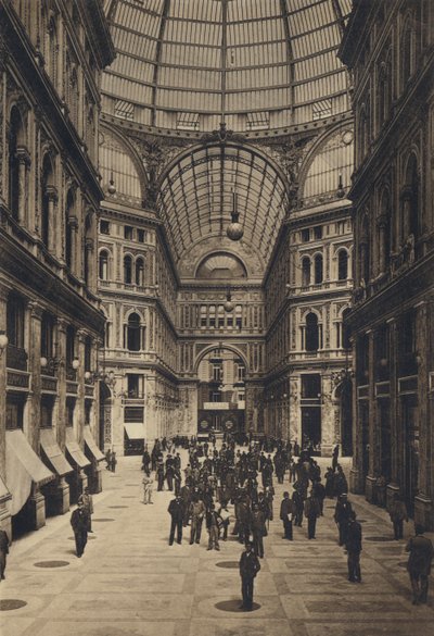 Napoli: Interno Galleria Umberto I da Italian Photographer