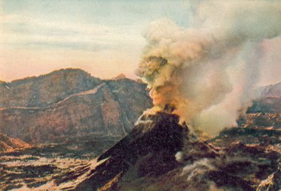 Napoli / Naples: Vesuvio in eruzione (colour photo) da Italian Photographer