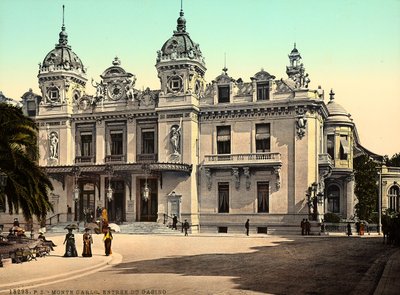 La facciata del Casinò di Montecarlo, nel Principato di Monaco, in Francia da Italian Photographer