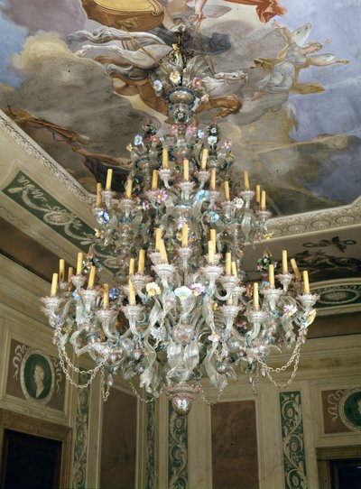 Lampadario in vetro di Murano del XVIII secolo alla fondazione Querini - Stampalia di Venezia da Italian School