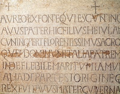 Archeologia del Medioevo. Arte barbarica della Lombardia: lapide del re longobardo Cuniperto, detto il Pio (Cuniperto, 678-700). Arte longobarda. Pavia, Museo Civico, Sezione Archeologica da Italian School