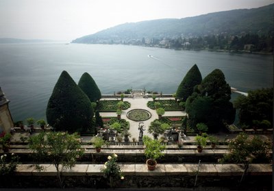 Palazzo barocco di Vitaliano I Borromeo, Isola Bella, Lago Maggiore da Italian School