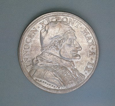 Moneta raffigurante Papa Innocenzo XI da Italian School