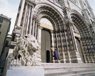 Facciata della Cattedrale di San Lorenzo da Italian School