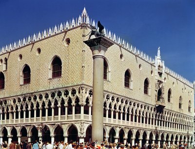Palazzo Ducale, iniziato c.1340 da Italian School