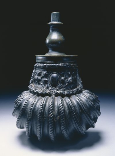 Fiaschetta da polvere, c.1560-1570 da Italian School