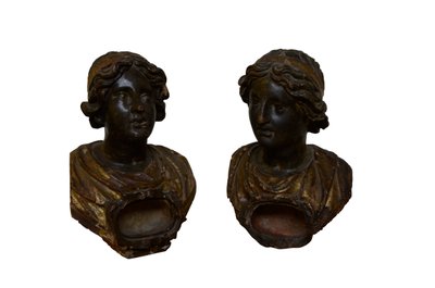 Due busti reliquiari policromi e dorati (legno) da Italian School