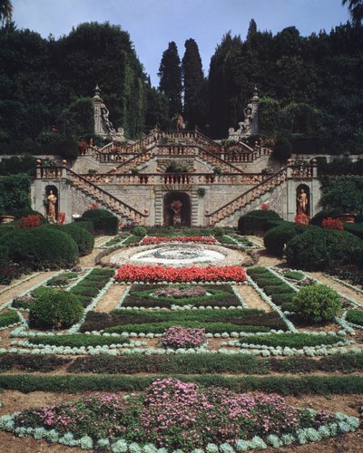 Vista dei giardini da Italian School