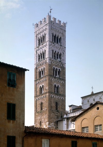 Vista del campanile da Italian School
