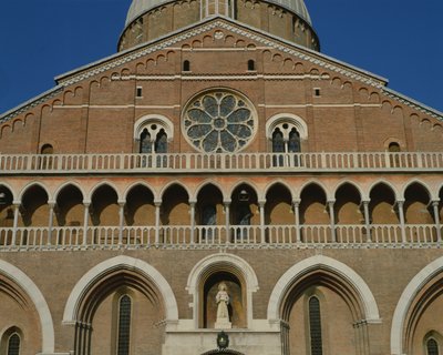 Facciata ovest (dettaglio) da Italian School