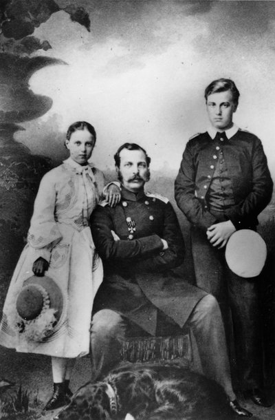 Zar Alessandro II di Russia con sua figlia Maria e suo figlio Alexei, 1863 da Ivan Fyodorovich Alexandrovsky