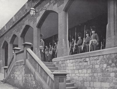 Chiusura dei cancelli della Torre, saluto alle chiavi da J. Benjamin Stone