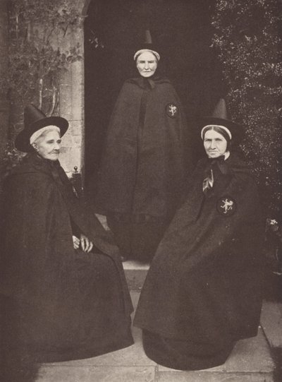 Le donne elemosiniere a Castle Acre nei loro costumi interessanti da J. Benjamin Stone