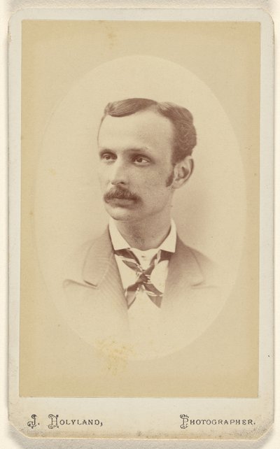 [Uomo non identificato con baffi, stampato in stile ovale]. da J. Holyland