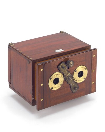 Fotocamera Stereoscopica a Scorrimento da J. J. Pyne