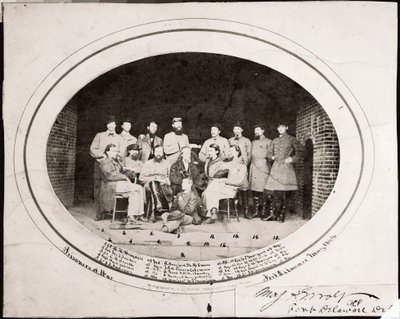 Quindici incursori di Morgan, Fort Delaware, maggio 1864 (foto b/n) da J. L. Gihon