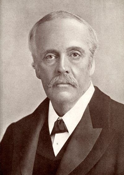 Arthur James Balfour, 1° Conte di Balfour, statista britannico e Primo Ministro, 1912 da J Russell and Sons