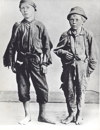 Ragazzi di strada di New York City, c.1900 da Jacob August Riis