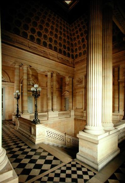 LEscalier dHonneur, costruito nel 1768 da Jacques Denis Antoine