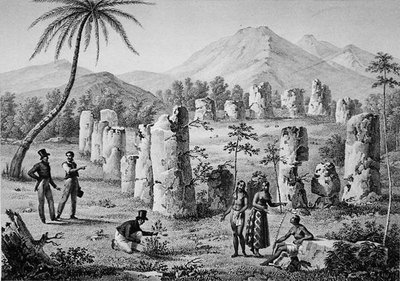 Isole Marianne Settentrionali: Rovine di colonne antiche sull