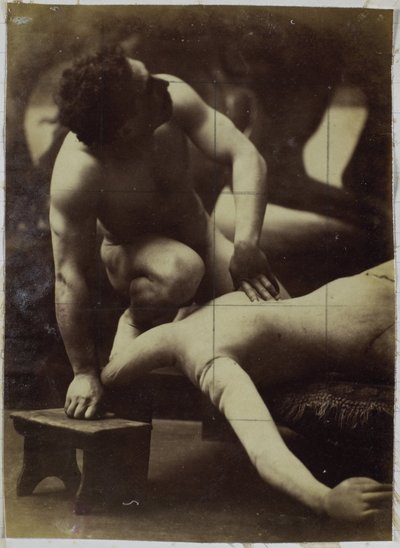 Studio di un modello maschile nudo, lottando con un manichino, nell