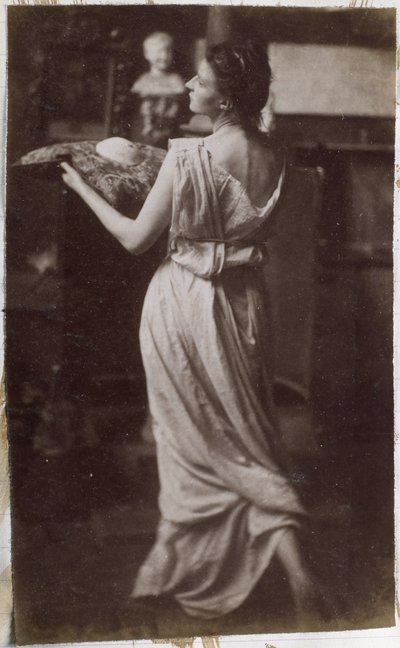 Studio di un modello femminile in drappeggio, visto di schiena, nello studio di Jacques de Lalaing da Jacques Lalaing (attributed to)