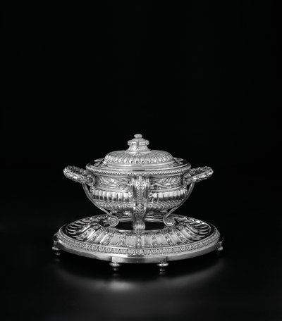 Zuppiera di Luigi XV, coperchio e supporto dal servizio Orloff, 1770 da Jacques Nicolas Roettiers