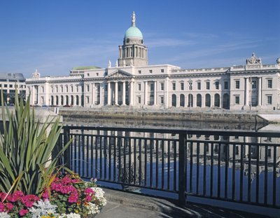 La Dogana sul fiume Liffey da James Gandon