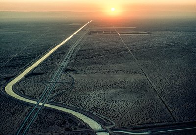 Vista aerea del Canale All-American al tramonto. Il canale da James L Stanfield