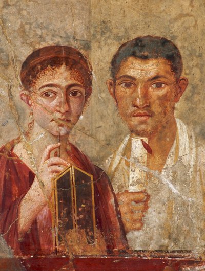 Affresco romano trovato a Pompei mostra una coppia che tiene strumenti di scrittura. Museo Archeologico... da James L Stanfield
