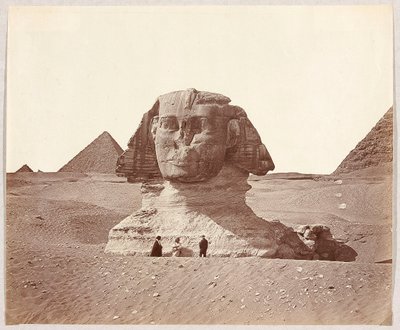 Egitto. Giza. La Sfinge sullo sfondo della piramide di Mykerinos da James Robertson