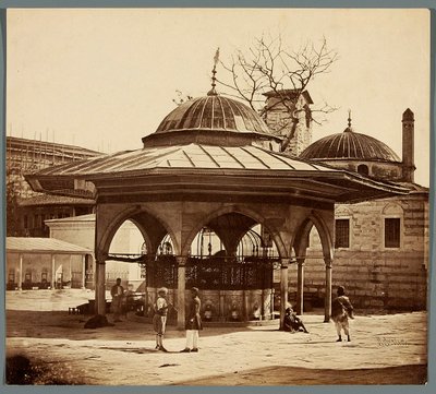 "Fontana nel cortile di Santa Sofia" da James Robertson
