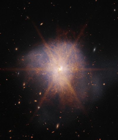 Arp 220 da James Webb Space Telescope (NASA)