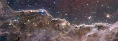 Scogliere cosmiche nella Nebulosa Carina (Immagine composita NIRCam e MIRI) da James Webb Space Telescope (NASA)