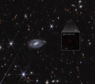 GRB 250314A: ingrandimento (immagine NIRCam) da James Webb Space Telescope (NASA)