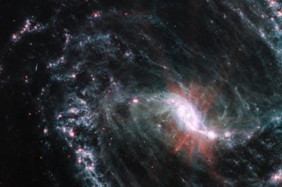 NGC 1365 da James Webb Space Telescope (NASA)
