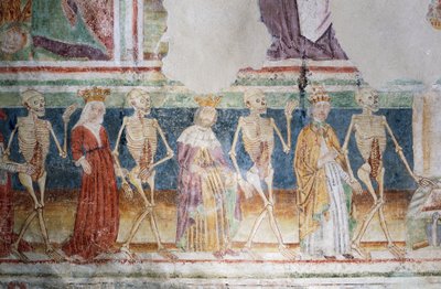 Chiesa fortificata di Hrastovlje, Chiesa della Trinità, La Morte accompagna il Papa e la Regina, Danza della Morte (1490), (dettaglio) dagli affreschi di Janez Iz Kastva, Slovenia da Janez Kastav