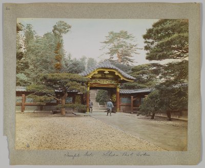 Porta del Tempio, Parco Shiba, Tokyo, Giappone (foto colorata a mano) da Japanese Photographer