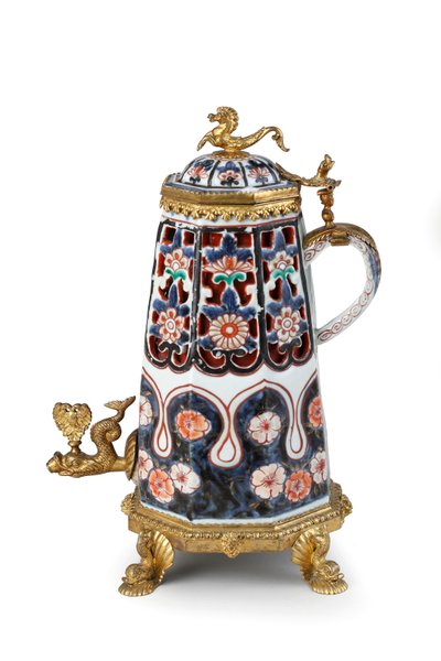 Una rara caffettiera Imari elegantemente montata e coperchio da Japanese School